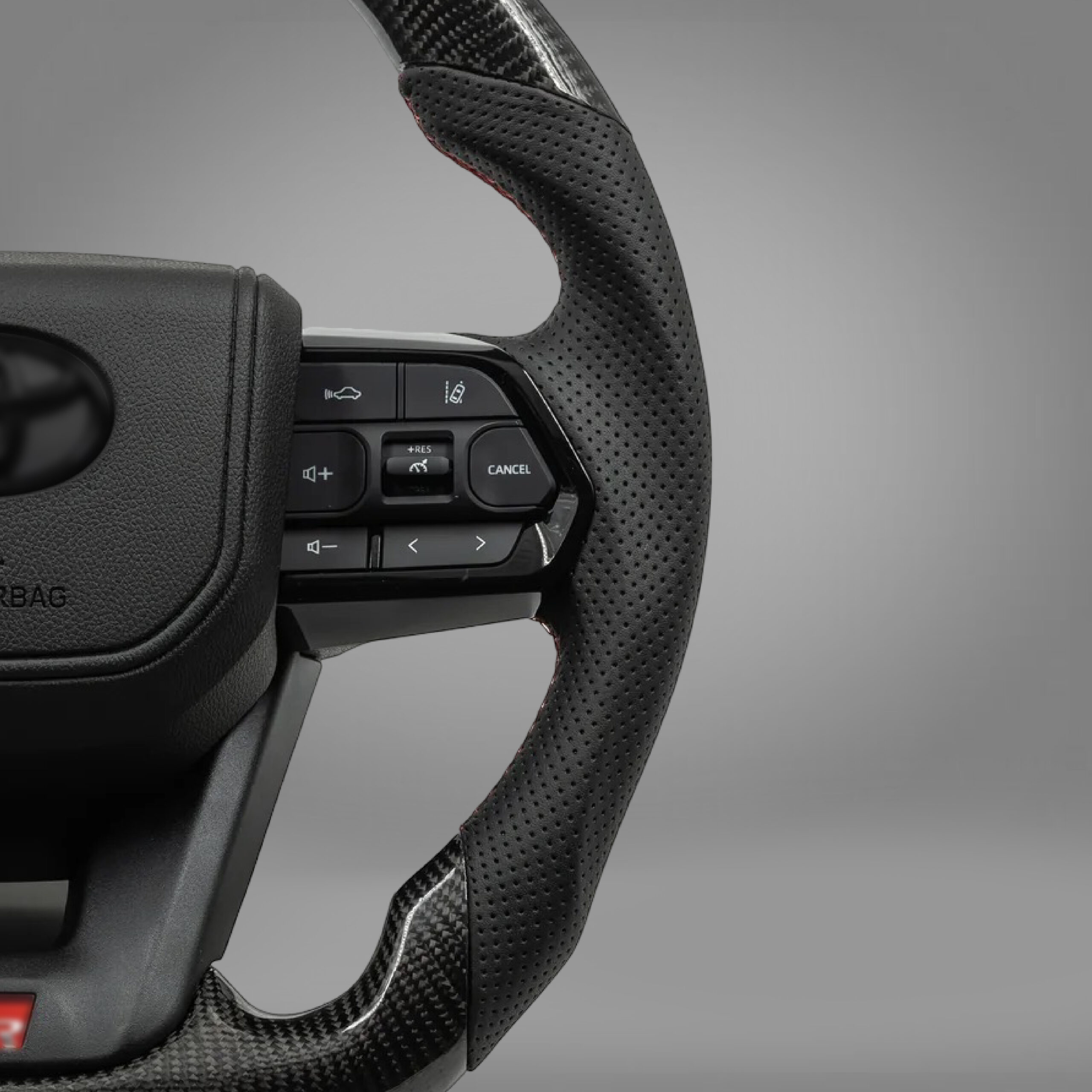 Motokrafta Steering wheel - Compatible With Toyota Innova Crysta Model | Premium Upgrade - Image 4